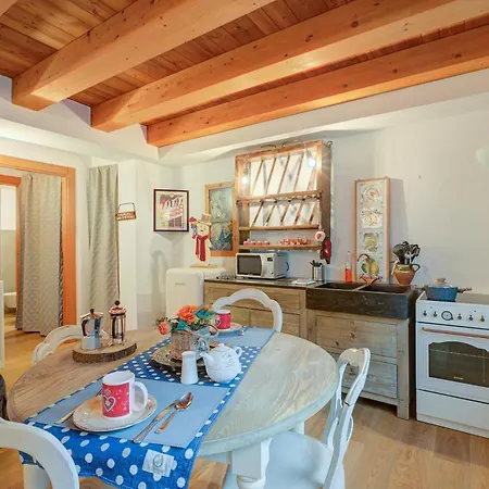 Cozy Nest In The Old Town Of Bardonecchia - Happy Rentals 아파트 *