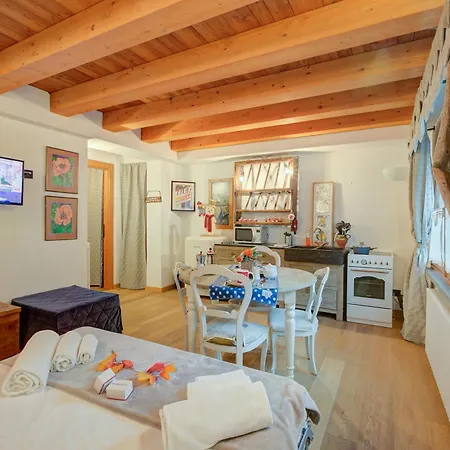 Cozy Nest In - Happy