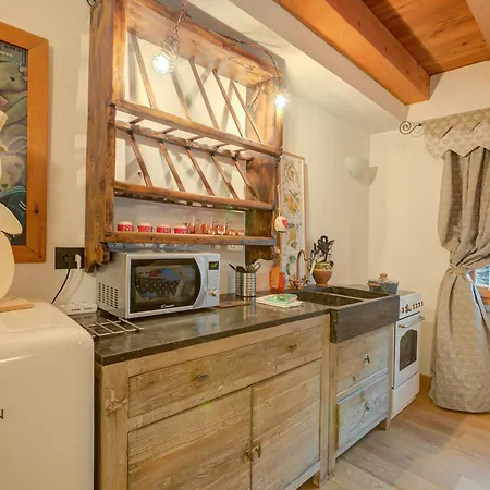 Cozy Nest In The Old Town Of Bardonecchia - Happy Rentals * 바르도네키아