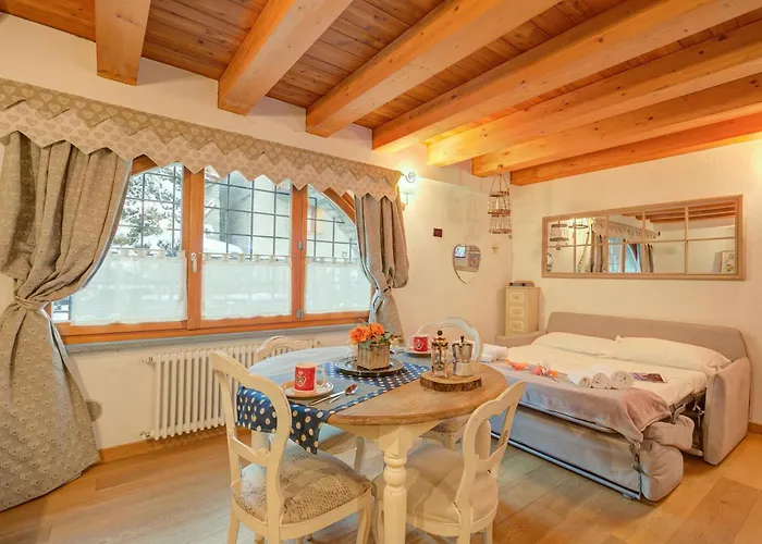 Cozy Nest In - Happy